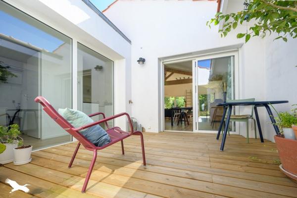 Maison à vendre |                                       La Rochelle |                                        8 pièces  |  202 m²