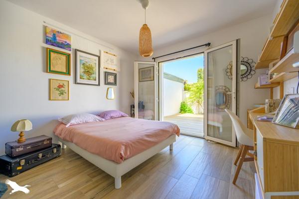 Maison à vendre |                                       La Rochelle |                                        8 pièces  |  202 m²