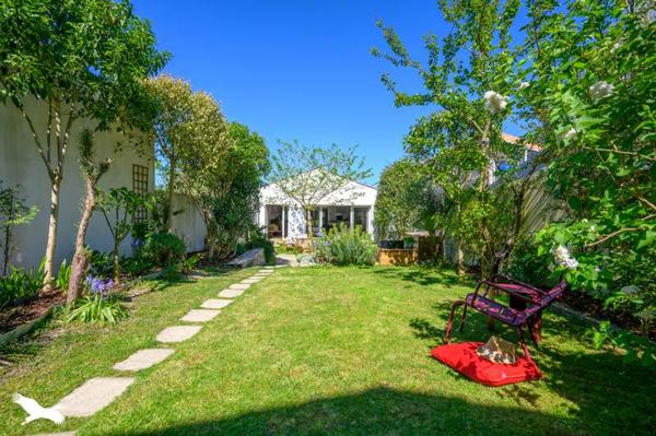 Maison à vendre |                                       La Rochelle |                                        8 pièces  |  202 m²