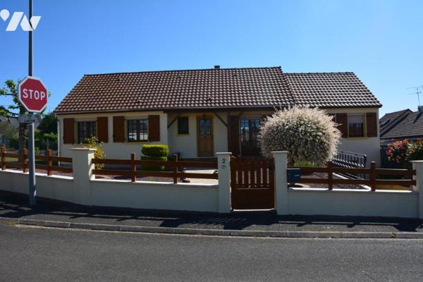 Vente sur la commune de Sablé sur Sarthe une maison avec garage et jardin