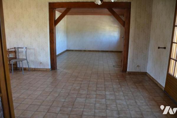 Vente sur la commune de Sablé sur Sarthe une maison avec garage et jardin