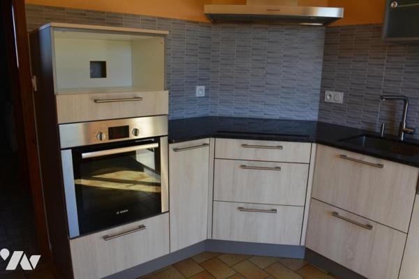 Vente sur la commune de Sablé sur Sarthe une maison avec garage et jardin