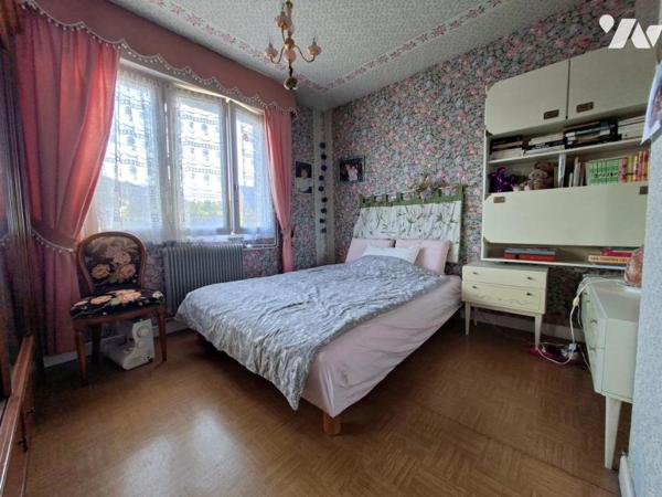 Maison individuelle, semi-plain-pied, 4 chambres, garage et jardin 