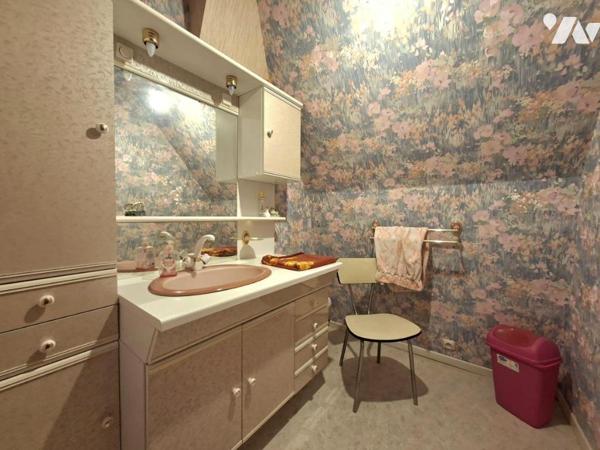 Maison individuelle, semi-plain-pied, 4 chambres, garage et jardin 