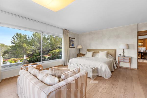 Domaine Privé à Mougins : Une Adresse Rare et Confidentielle