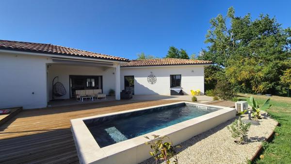 Villa contemporaine - 143m2 - 4 chambres - terrasse - piscine
