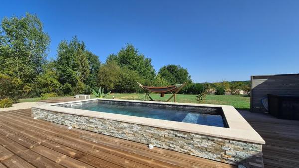 Villa contemporaine - 143m2 - 4 chambres - terrasse - piscine