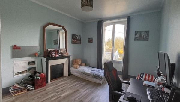 Maison de Maître Anglure 8 pièce(s) 180 m2