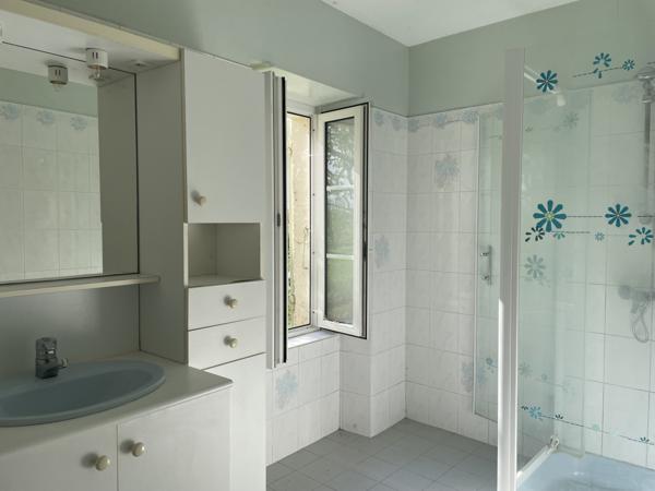 Maison  5 pièce(s)  3 chambre(s)  105 m²