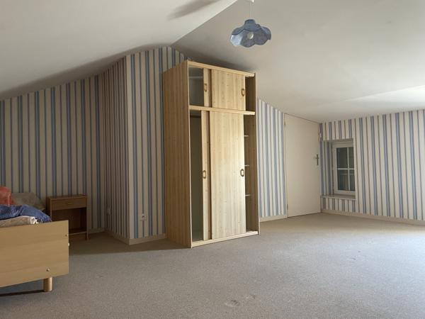 Maison  5 pièce(s)  3 chambre(s)  105 m²