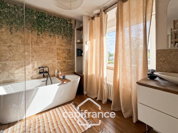 À vendre maison en pierre rénovée 5 pièces à Baud 56150
