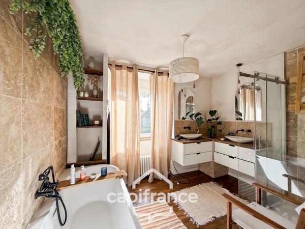 À vendre maison en pierre rénovée 5 pièces à Baud 56150