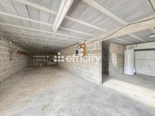 Maison
         5 pièces
        - 114 m² Exclusivité 151 000 € *