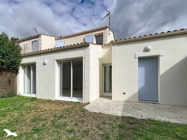 Maison 245 000 € Saint-Pierre-d'Oléron 4 p 79 m² DPE D
