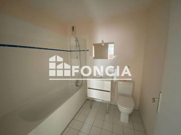 Location Appartement 2 pièces 47.46 m² - RUE DE PONTOISE Beauvais 60000