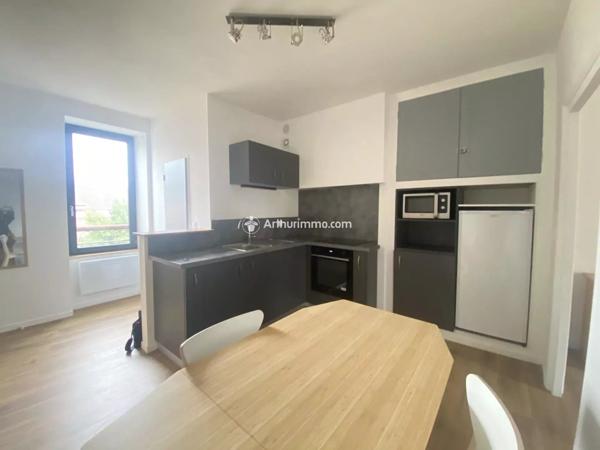 Location Appartement 2 pièces 38 m2 à Millau