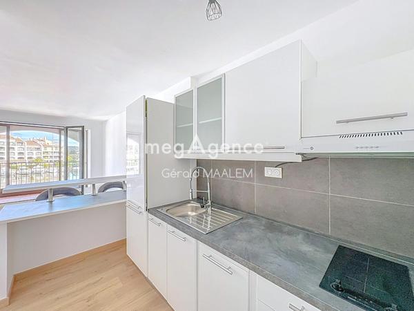 Appartement à COGOLIN, 83310 - 2 pièces 53m²