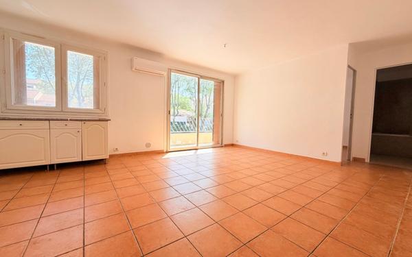 Appartement à vendre    2 pièces • 43 m2 Six-Fours-les-Plages