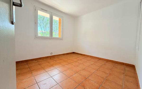 Appartement à vendre    2 pièces • 43 m2 Six-Fours-les-Plages