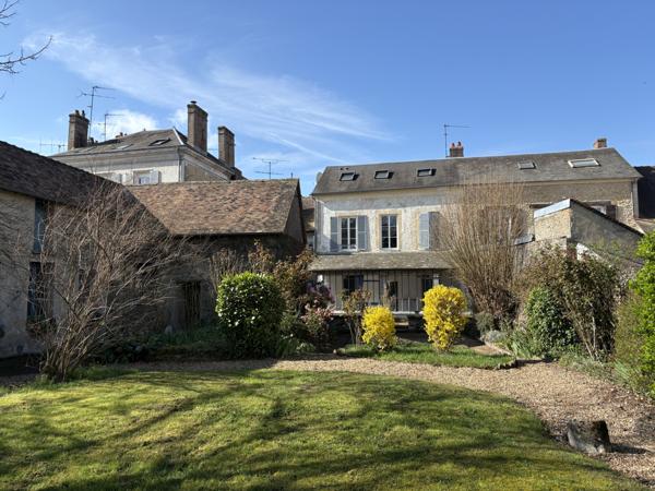 Pacy-sur-Eure (27120) Propriété exceptionnelle dans un environnement très calme à 2 mn du Centre-ville de Pacy sur Eure