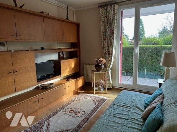 A VENDRE Appartement T5 en rez-de-jardin, à LE MESNIL-ESNARD (76240), d'une surface habitable d...