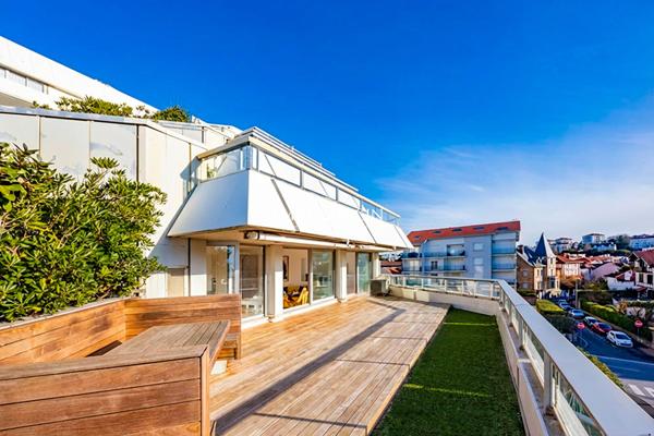 Appartement vue mer à vendre à Biarritz avec terrasse 60 m²