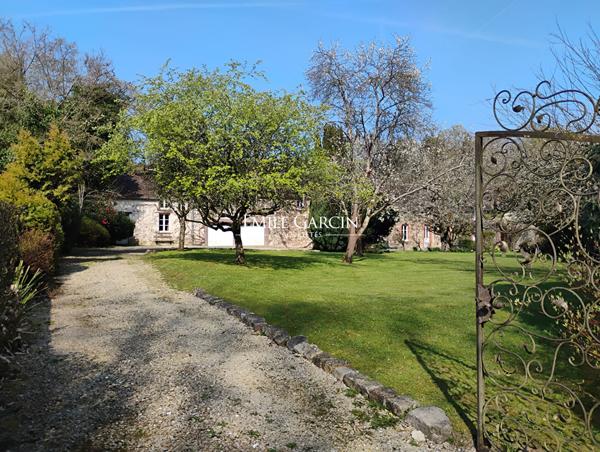 A VENDRE - Donnemarie-Dontilly 77- Maison Familiale, 8 ch, piscine
