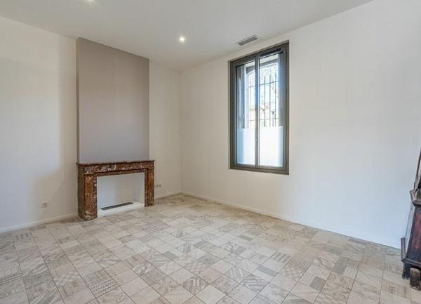 Maison à vendre    5 pièces • 160 m2 Marsillargues