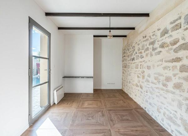 Maison à vendre    5 pièces • 160 m2 Marsillargues