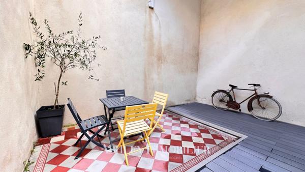 A VENDRE IMMEUBLE - CENTRE VILLE LA ROCHELLE