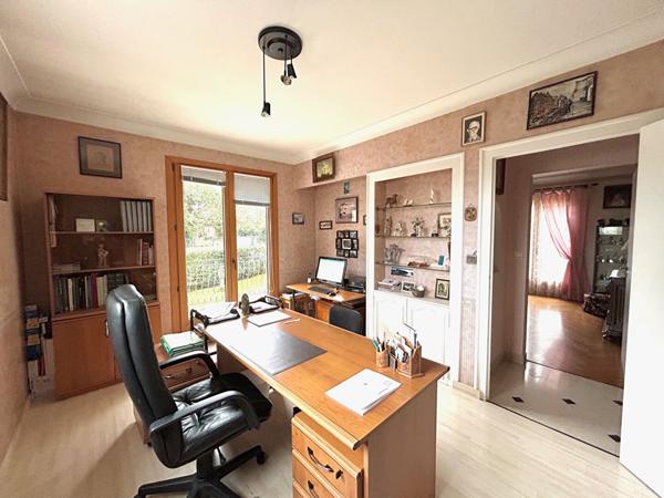 Maison familiale de caractère de 319m² - environnement verdoyant et calme