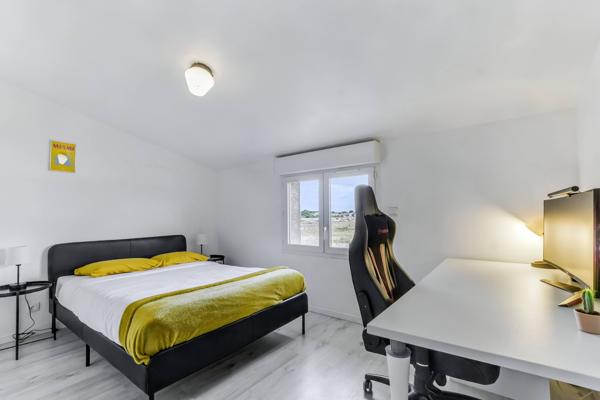 MAISON FAMILIALE T7 – 180 M² – PISCINE – PANNEAUX SOLAIRES – QUARTIER CALME