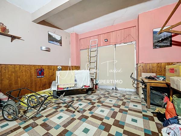 Aguessac (12520) Immeuble de rapport à AGUESSAC