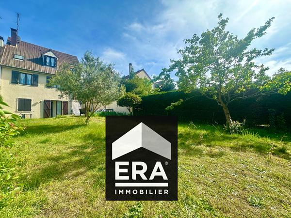 Maison familiale avec grand terrain - Quartier Dix-Arpents