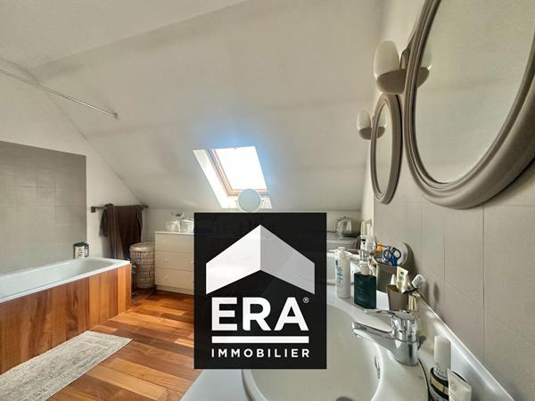 Maison familiale avec grand terrain - Quartier Dix-Arpents