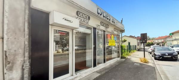 Local commercial Avignon 95.18 m2
