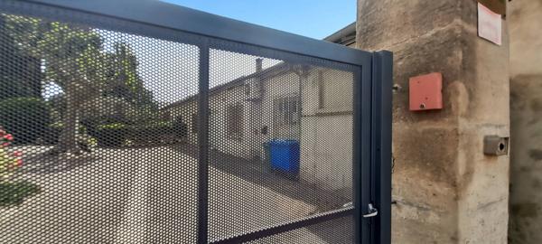 Local commercial Avignon 95.18 m2