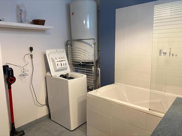 Appartement 3 pièce(s) 46.99 m2 , Le palais