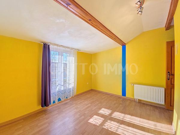 Rémilly (57580) SOUS OFFRE D'ACHAT // Charmante maison 120m2 / à rafraîchir / jardin / 6 chambres / 2 Garages