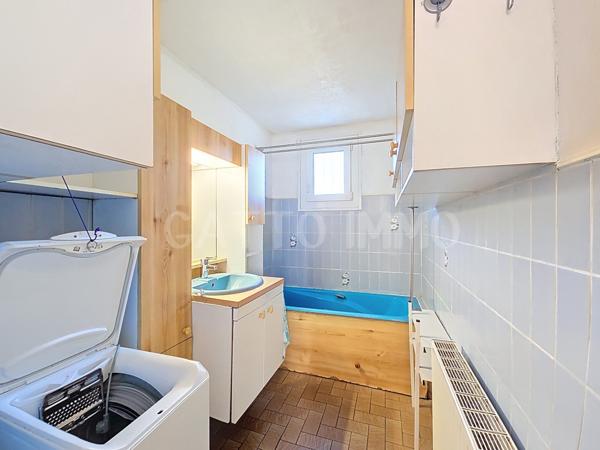 Rémilly (57580) SOUS OFFRE D'ACHAT // Charmante maison 120m2 / à rafraîchir / jardin / 6 chambres / 2 Garages