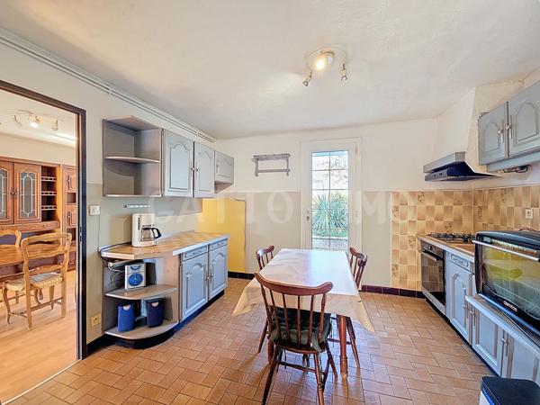 Rémilly (57580) SOUS OFFRE D'ACHAT // Charmante maison 120m2 / à rafraîchir / jardin / 6 chambres / 2 Garages