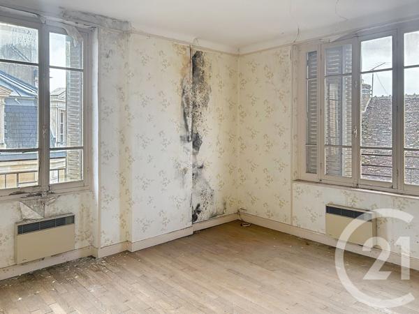 Immeuble à vendre  125 m2 AUXERRE - 89