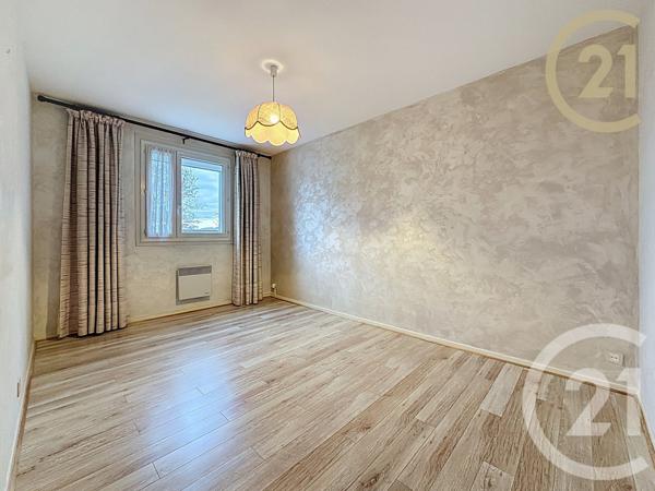 Appartement T5 à vendre  6 pièces - 137,77 m2 MONTELIMAR - 26