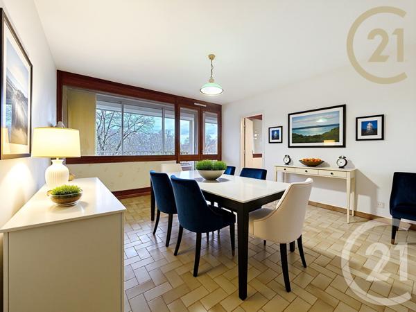 Appartement T5 à vendre  6 pièces - 137,77 m2 MONTELIMAR - 26