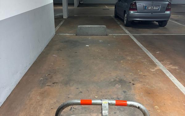 Stationnement à louer    Palaiseau