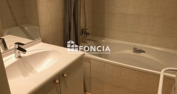 Location Appartement 3 pièces 84.86 m² - Valence 26000