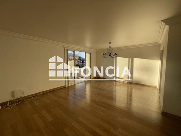 Location Appartement 4 pièces 94.36 m² - 79 ET 81 AVENUE JEANNE D'ARC Grenoble 38100