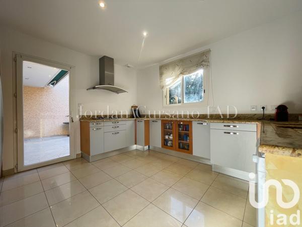 Maison à vendre 5 pièces 167 m² Saint-Estève