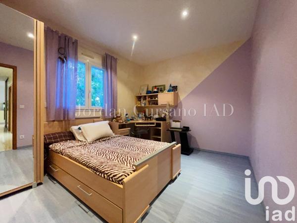 Maison à vendre 5 pièces 167 m² Saint-Estève