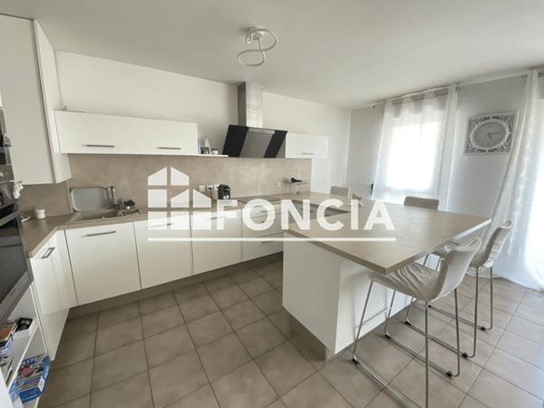 Location Appartement 4 pièces 81.69 m² - PLACE DU MAISSE Douvaine 74140